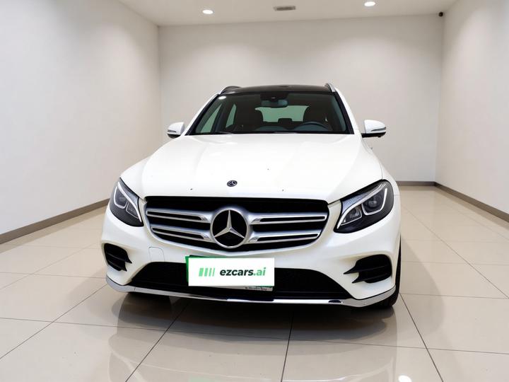 GLC 2018 GLC 260 4MATIC Dynamic photo 2