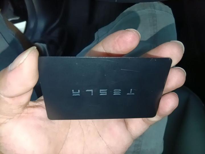Model Y 2021 Standard Range RWD photo 8
