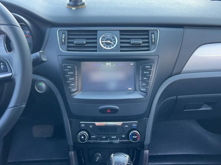 BAIC X55 2016 1.5T CVT Elite photo 4