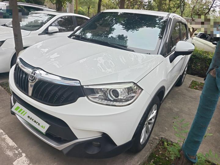 Zhonghua V3 2015 1.5L MT Smart