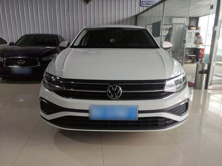 Bora 2023 200TSI DSG Cruise photo 2