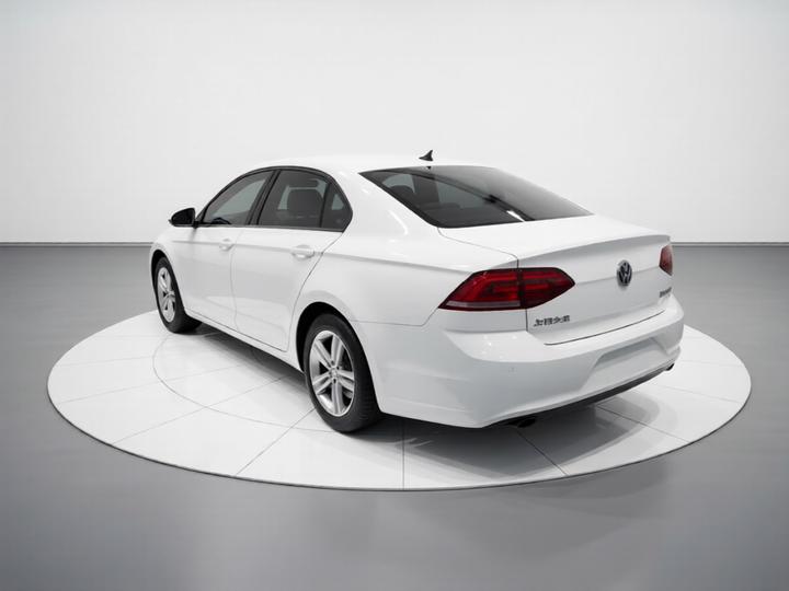 Lamando 2018 230TSI DSG photo 4