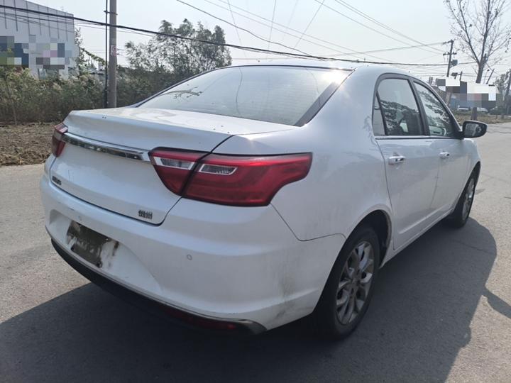 Vision 2018 1.5L MT photo 4