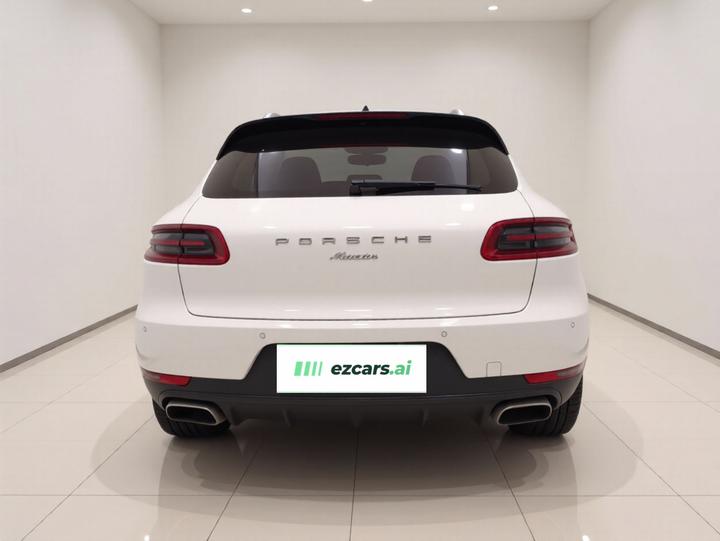 2016 Macan 2.0T photo 5
