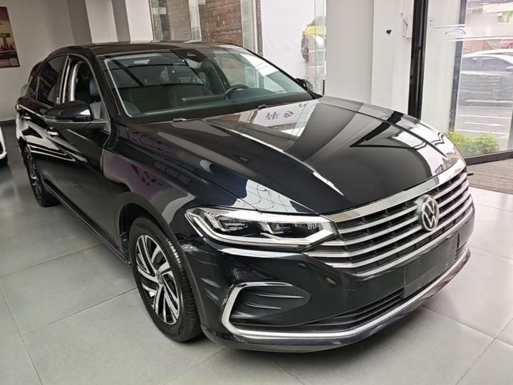 Lavida 2023 Facelift 1.5L AT photo 3