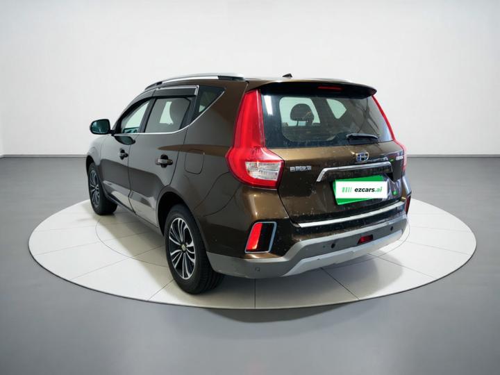 Vision X6 2016 1.8L MT Luxury photo 4