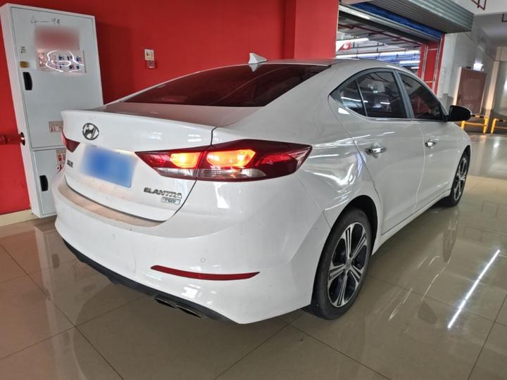 Elantra 2018 1.4T DCT photo 4