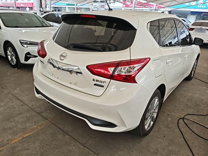 Tiida 2016 1.6L CVT photo 6