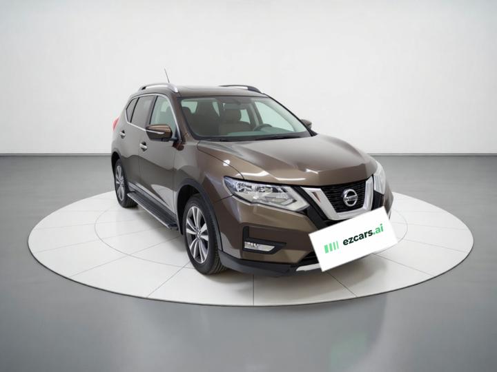 X-Trail 2017 2.0L CVT Comfort 2WD photo 3