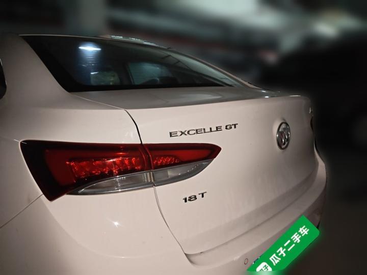 Excelle 2019 18T AT Elite China VI photo 5