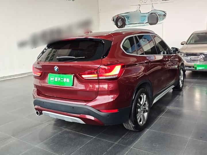 X1 EV 2020 xDrive30Le Exclusive photo 4