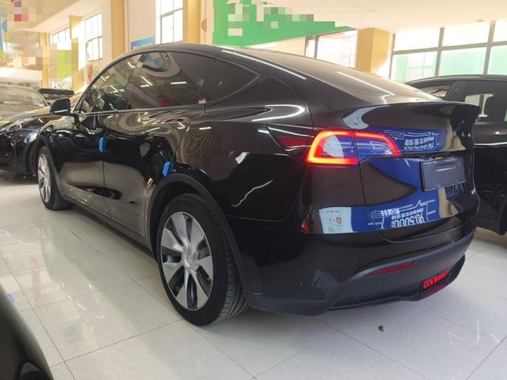 Model Y 2022 RWD photo 4