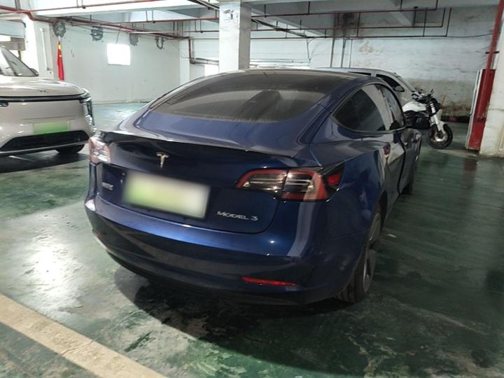 Model 3 2022 RWD photo 4