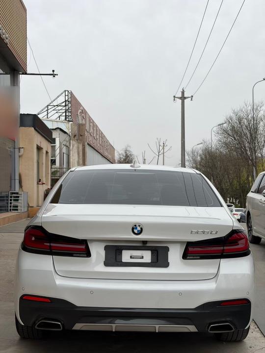 5 Series 2021 525Li M Sport Package photo 2
