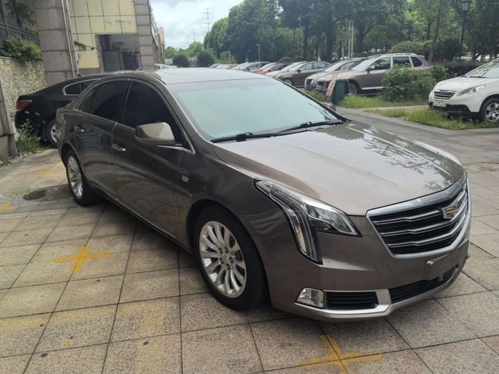 XTS 2018 28T Elite photo 3