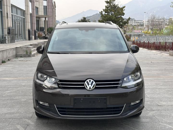 2016 380TSI 7-Seater photo 3