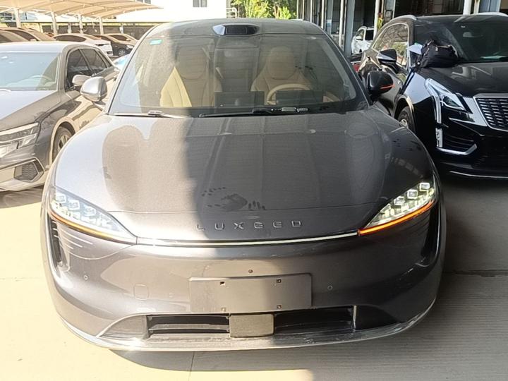 HIMA Luxeed R7 2024 EV 802km Max photo 2