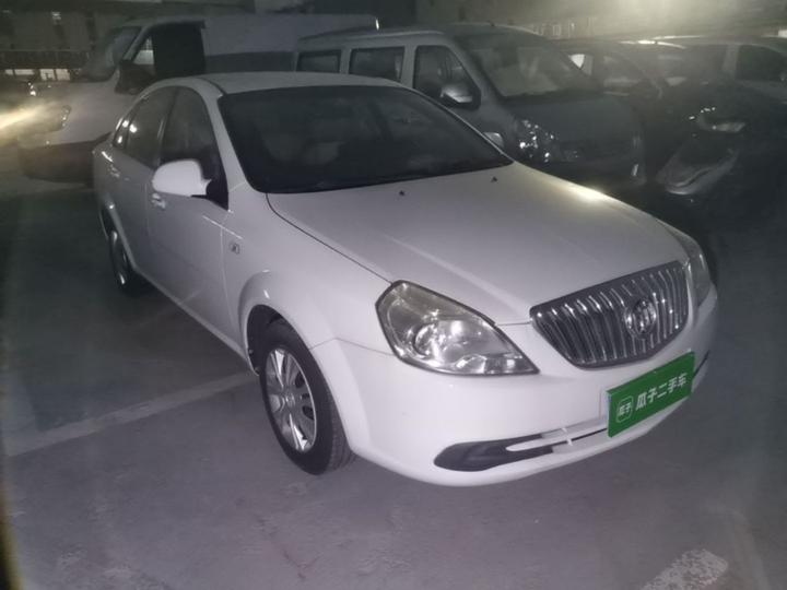 Excelle 2015 1.5L AT Classic photo 3