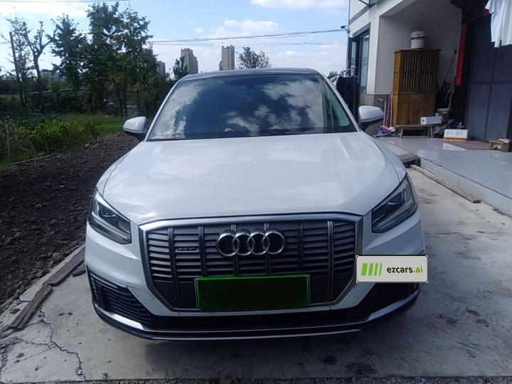 Q2L e-tron 2019 Q2L e-tron EV photo 2