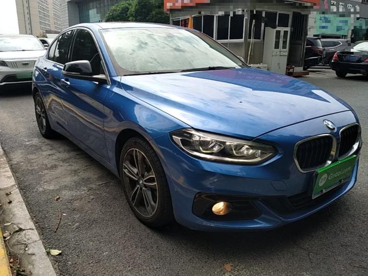 1 Series 2017 118i Sport photo 3