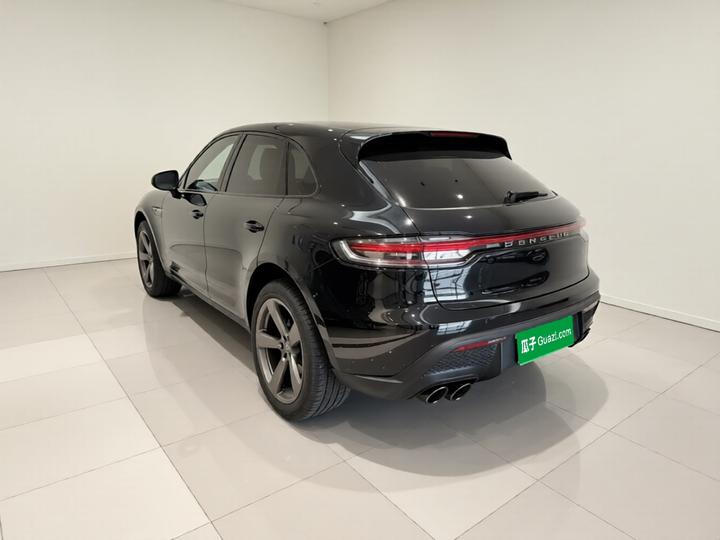 2022 Macan 2.0T photo 4