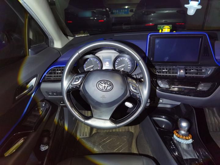 C-HR 2021 2.0L Luxury photo 7