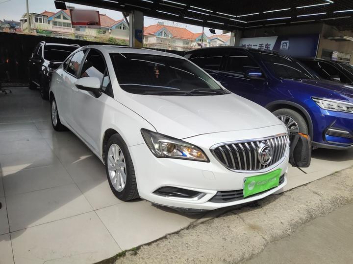 Verano 2015 Sedan 15S AT Progressive photo 3