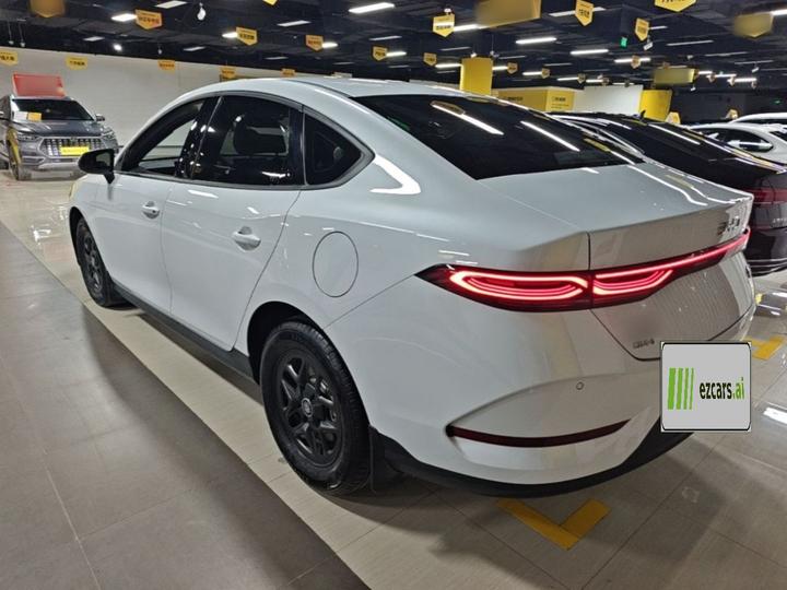 Qin PLUS 2025 DM-i ADAS 55KM Leading photo 4