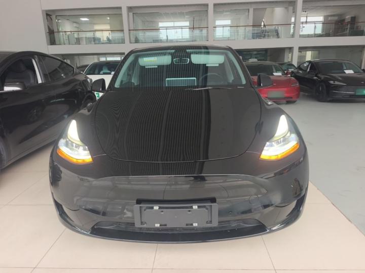 Model Y 2022 RWD photo 2