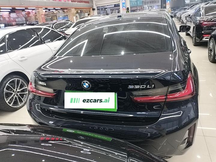 3 Series 2026 330Li M M Sport Night Package photo 3