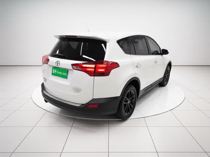 RAV4 2013 2.5L AT AWD Elite photo 6