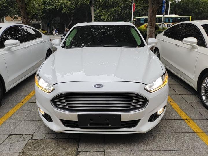 Mondeo 2013 2.0L GTDi240 Luxury Sport photo 2