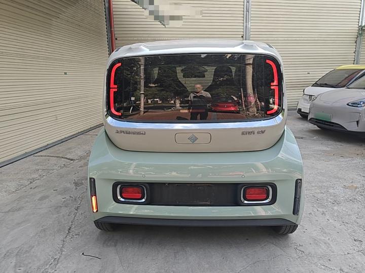 KiWi EV 2023 NCM photo 3