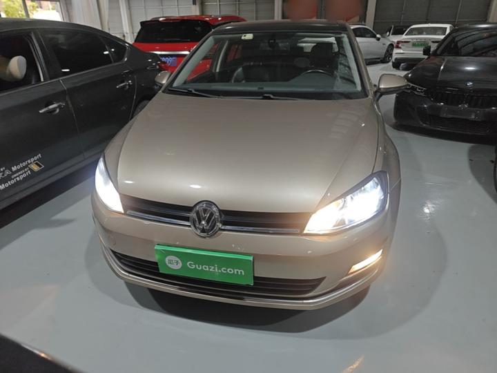 Golf 2015 1.4TSI AT Luxury photo 2