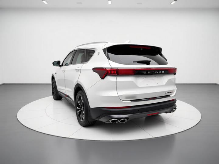 X70 PLUS 2021 1.6T DCT 5-Seater photo 4