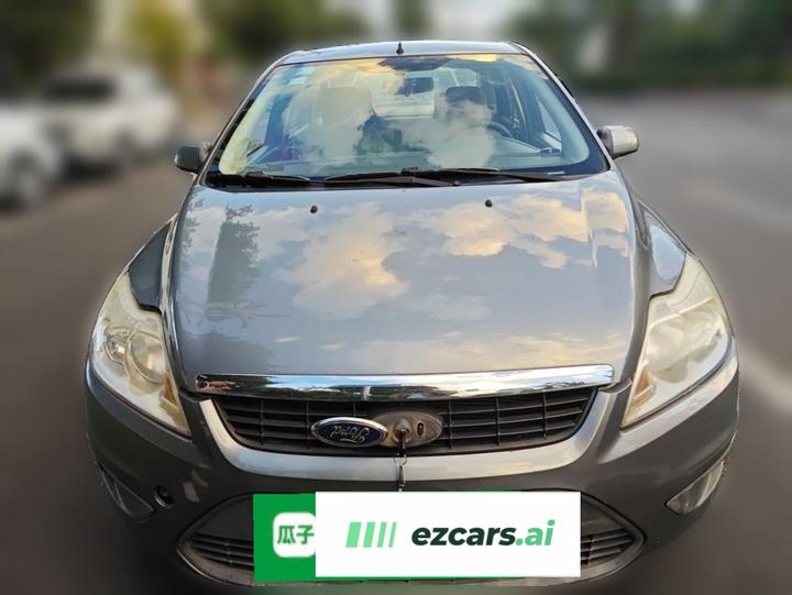 Focus 2011 Sedan 1.8L MT Classic photo 2