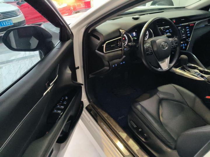 Camry 2018 Hybrid 2.5HG Luxury photo 4