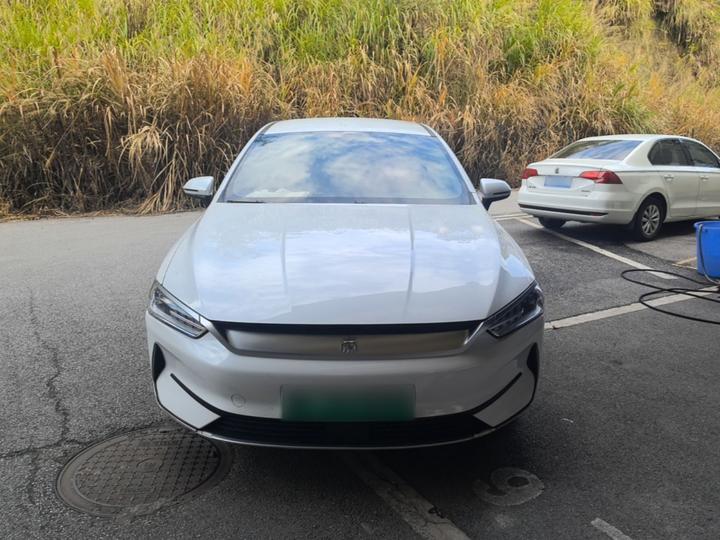 Qin PLUS 2021 EV 400KM photo 2