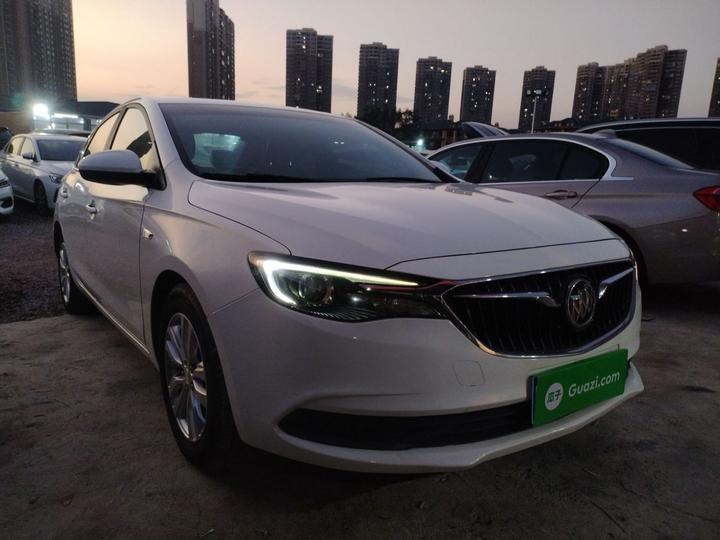 Excelle 2019 15T DCT Elite China VI photo 3