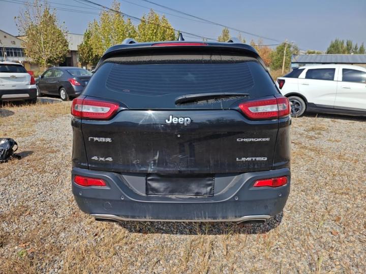 Cherokee 2016 2.4L photo 5