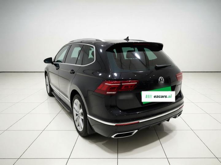 Tiguan L 2022 330TSI AT RWD R-Line photo 4