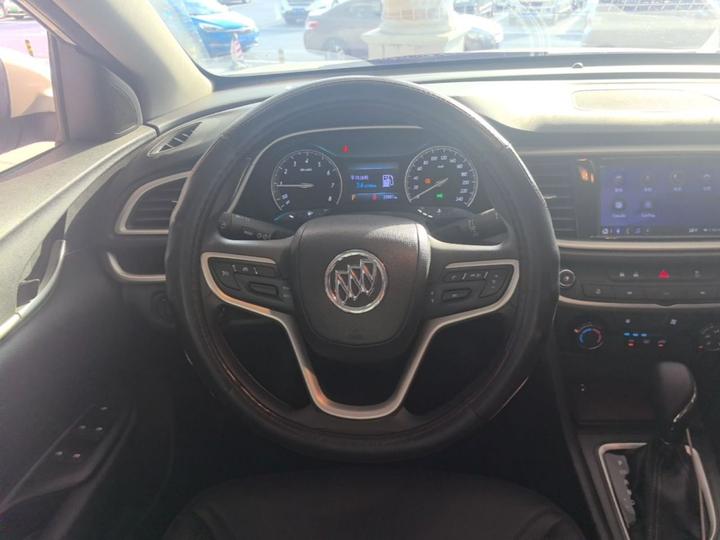 Excelle 2021 Facelift Classic 1.5L AT Progressive photo 2