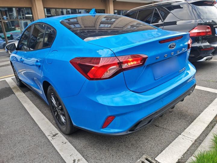 Focus 2022 Sedan EcoBoost 180 AT photo 4