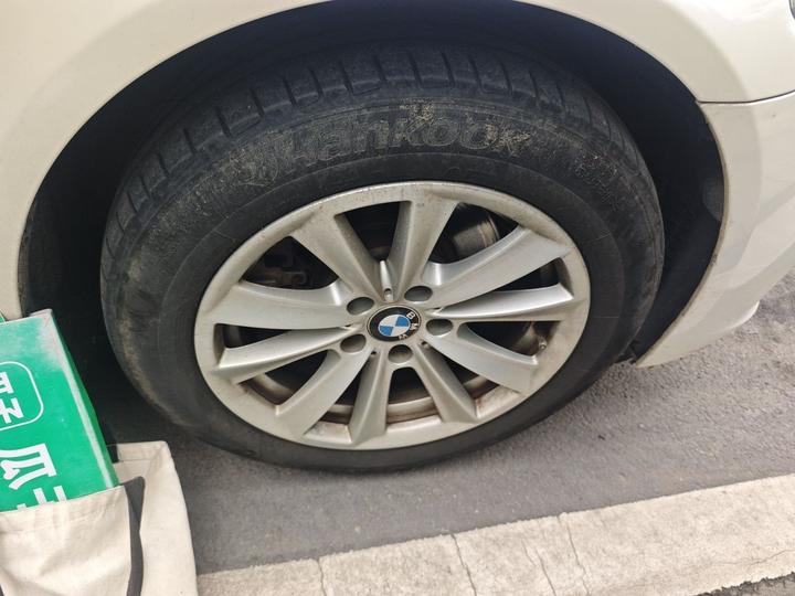 5 Series 2014 520Li photo 8