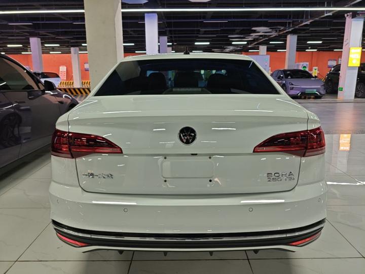 Bora 2023 280TSI DSG photo 3