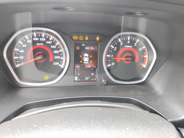 DX3 2016 1.5L MT Premium photo 2
