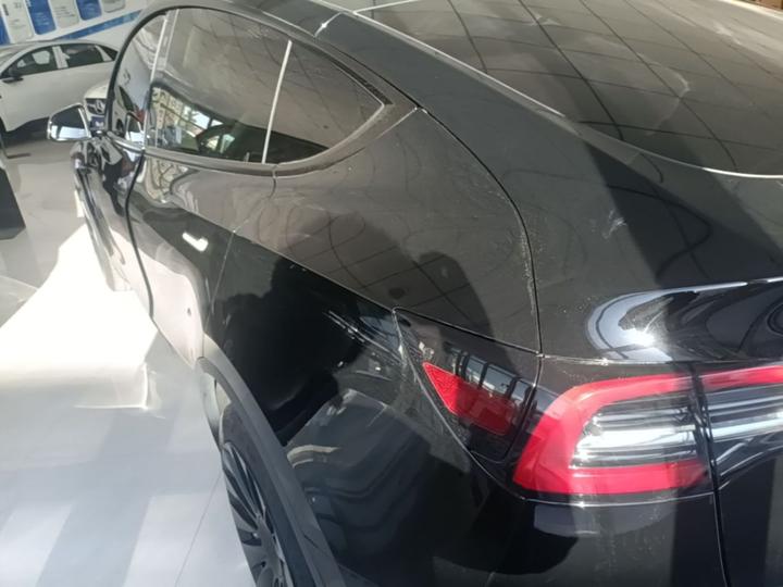 Model Y 2022 Facelift RWD photo 4