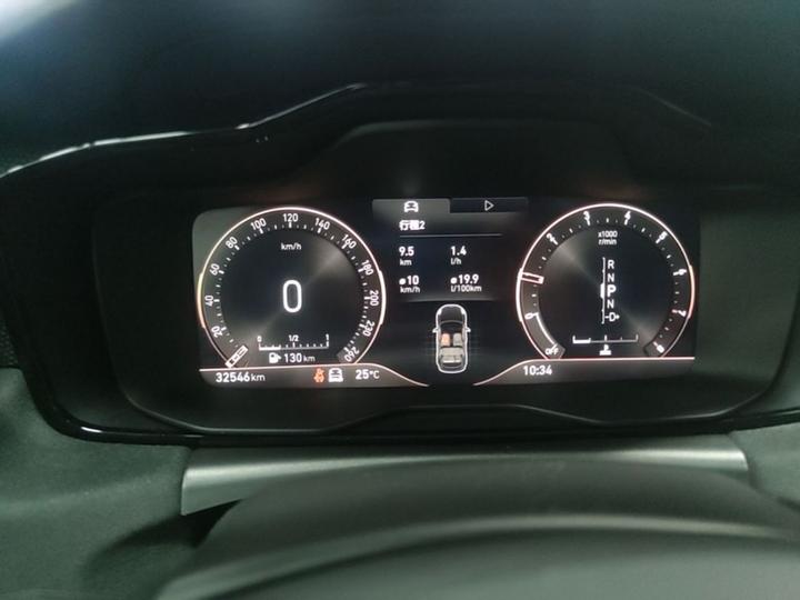 02 Hatchback 2021 2.0TD Halo photo 7