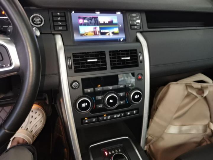 Discovery Sport 2016 2.0T HSE photo 8