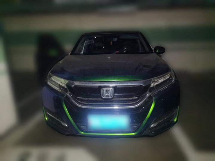 UR-V 2017 240TURBO RWD Luxury China V photo 2